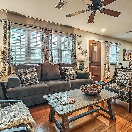 Quiet Plaza Two Bedroom 2 Bathroom Kansas City Exterior photo