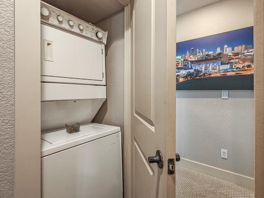 Holiday home Quiet Plaza Two Bedroom 2 Bathroom